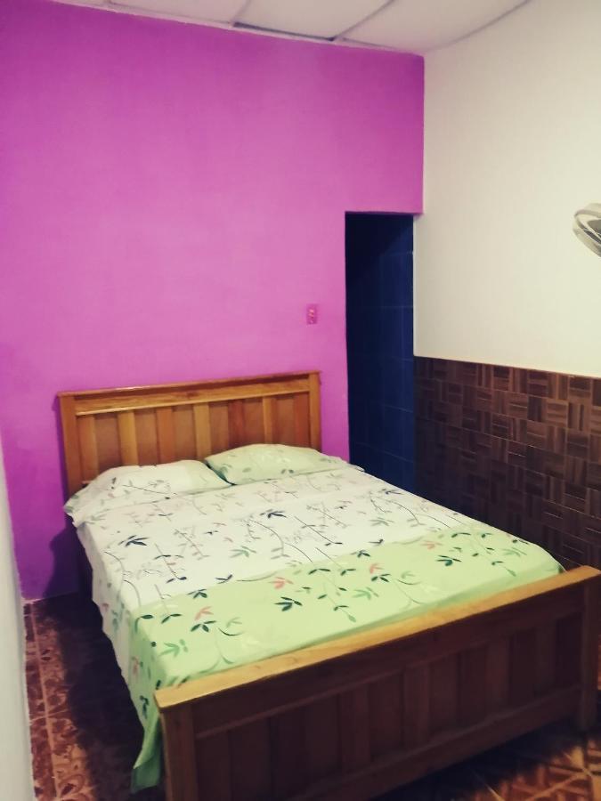 Hostal Maranatha Santa Marta  Exterior photo